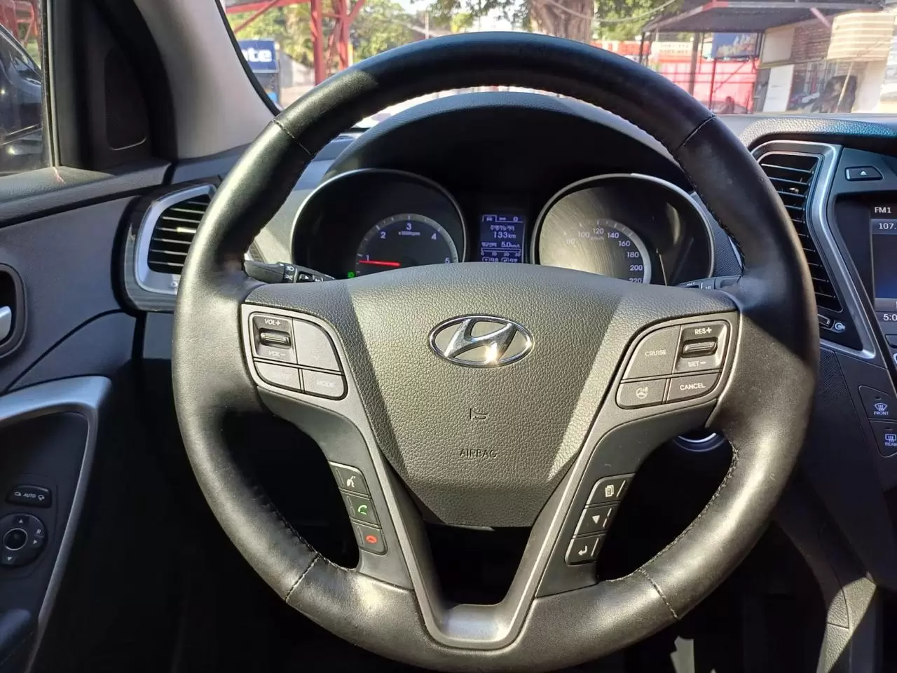 Hyundai Santa Fe 4×2 Full 2013 en Globalmotors: SUV versátil y confiable - Imagen 16
