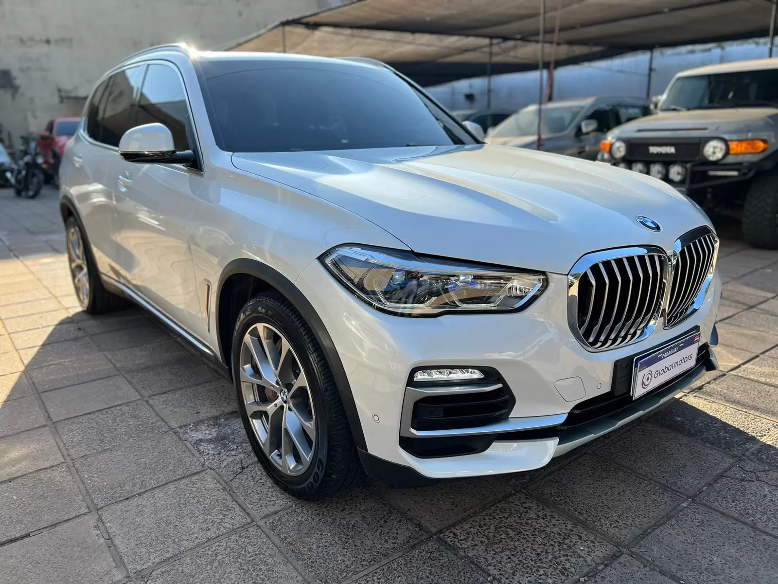 BMW X5 45e Eléctrica 2021 en Globalmotors: Lujo, rendimiento y sostenibilidad. - Imagen 2