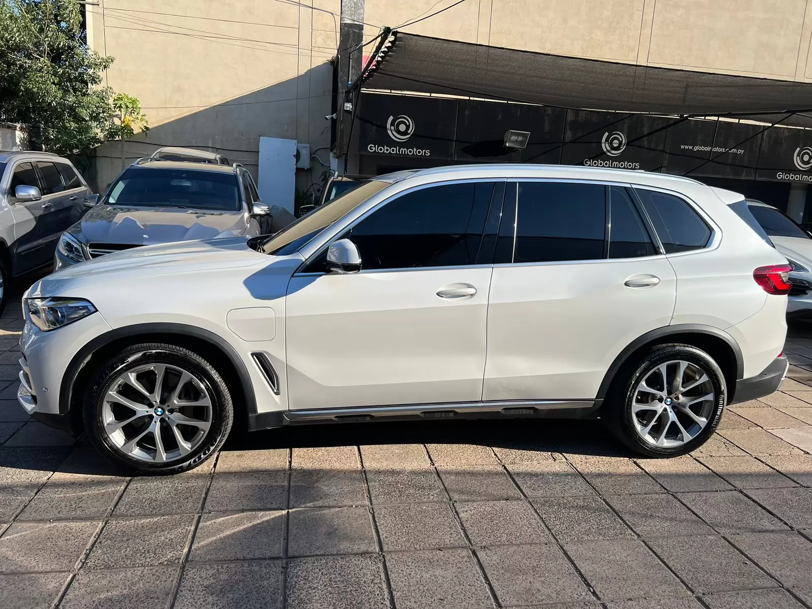 BMW X5 45e Eléctrica 2021 en Globalmotors: Lujo, rendimiento y sostenibilidad. - Imagen 3