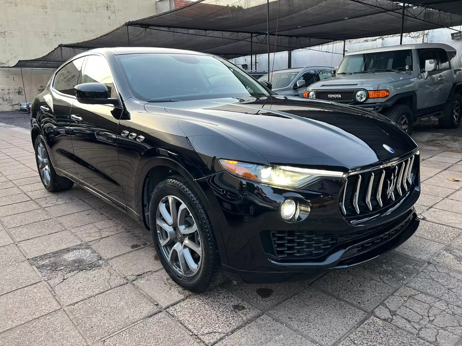 Maserati Levante Full 2017 - SUV de lujo y potencia. - Imagen 3
