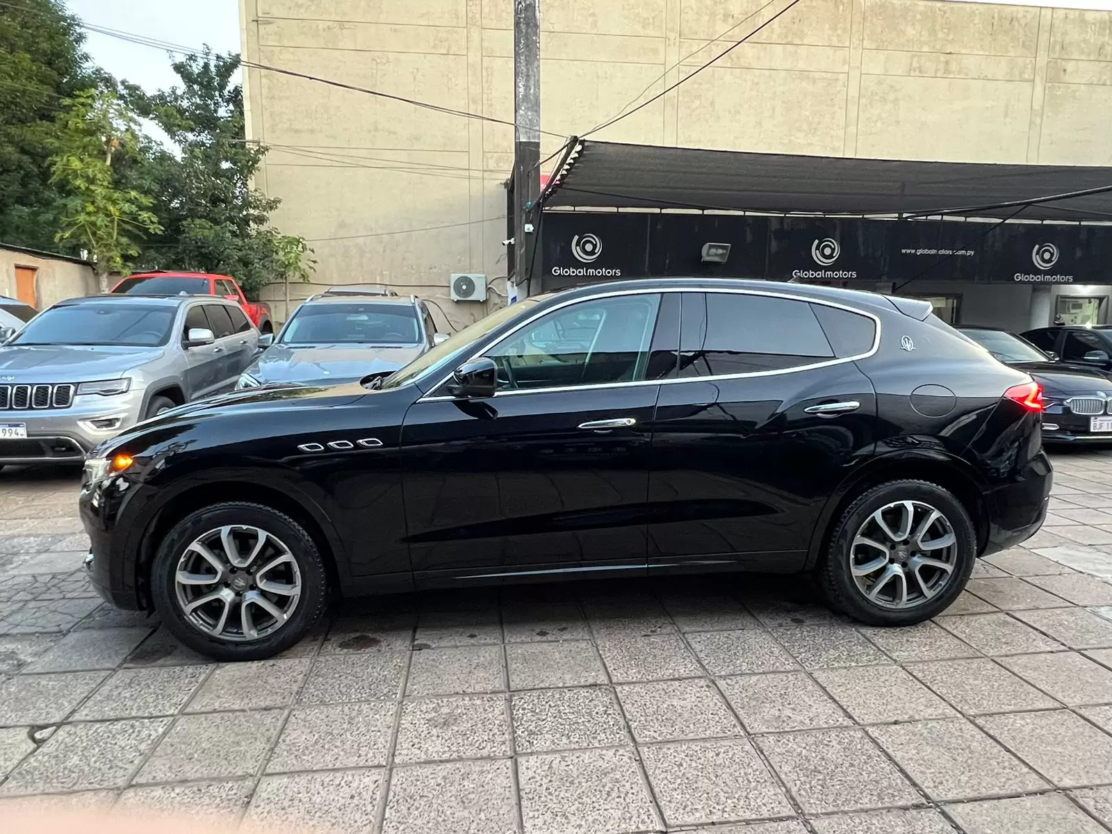Maserati Levante Full 2017 - SUV de lujo y potencia. - Imagen 4