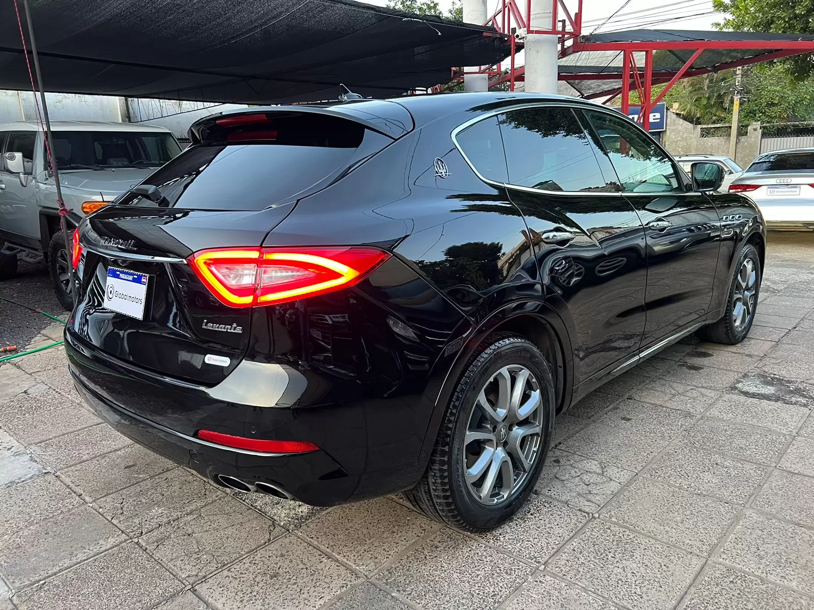 Maserati Levante Full 2017 - SUV de lujo y potencia. - Imagen 7