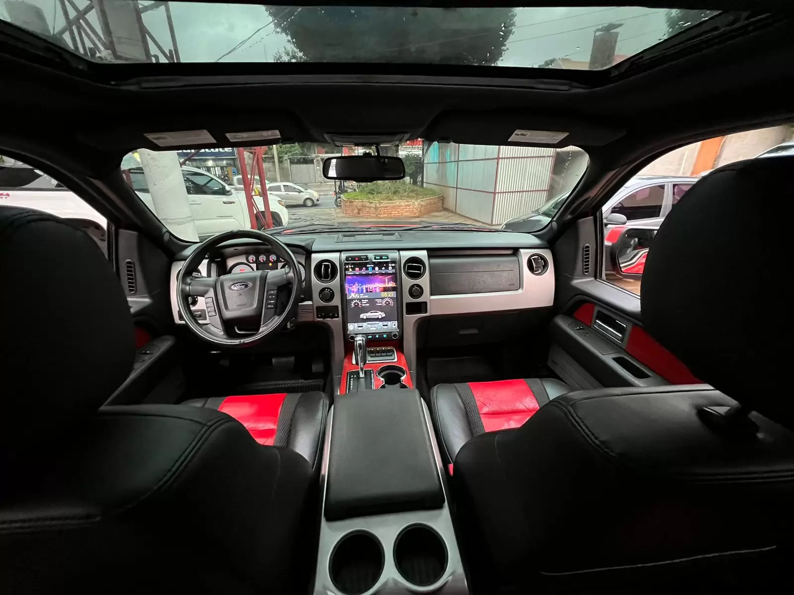 Ford Raptor F150 4×4 2010 en Globalmotors: Potencia todoterreno impecable. - Imagen 12