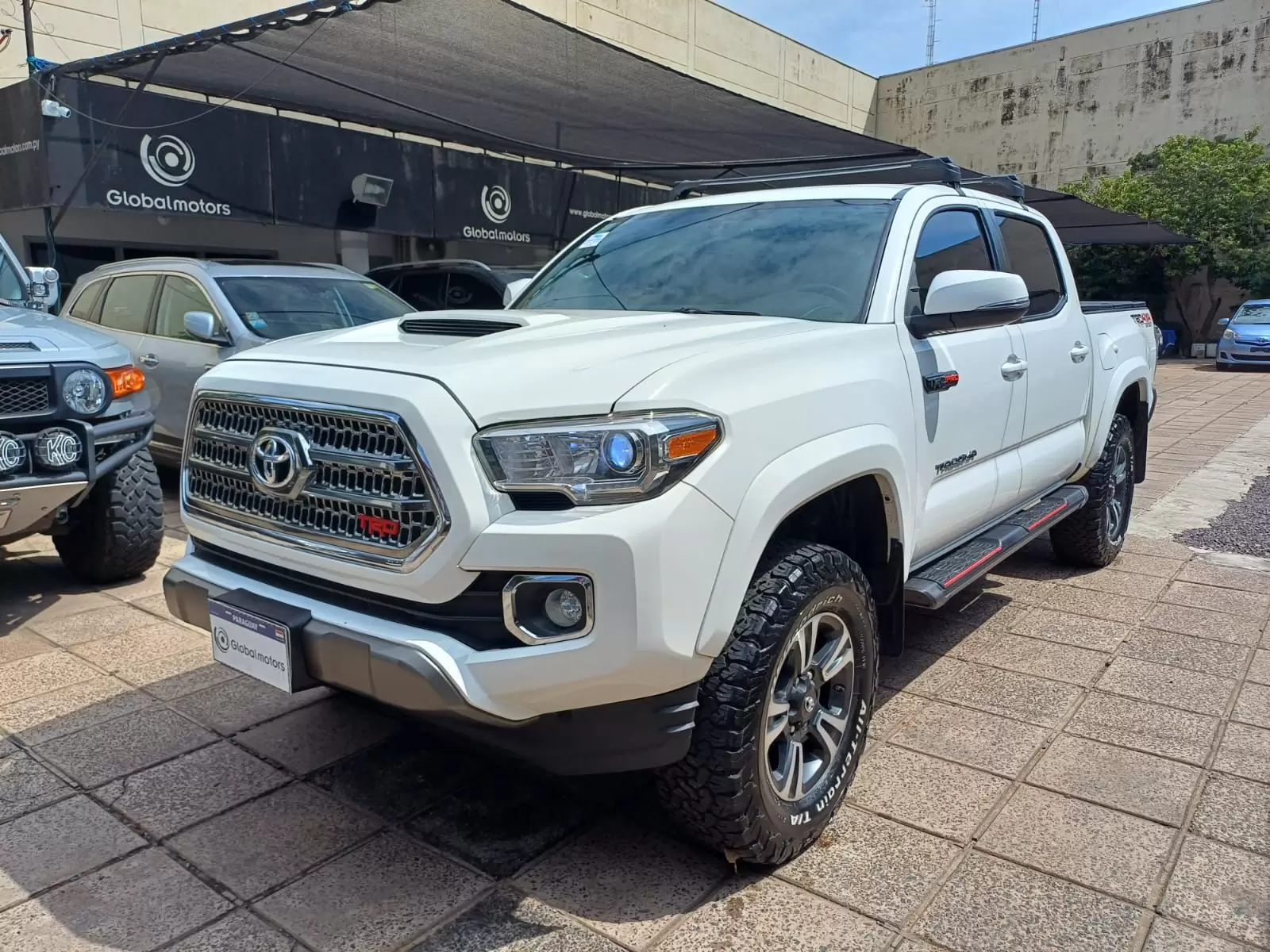 Toyota Tacoma TRD Sport 4×4 2017 en Globalmotors: ¡Robusta y versátil!
