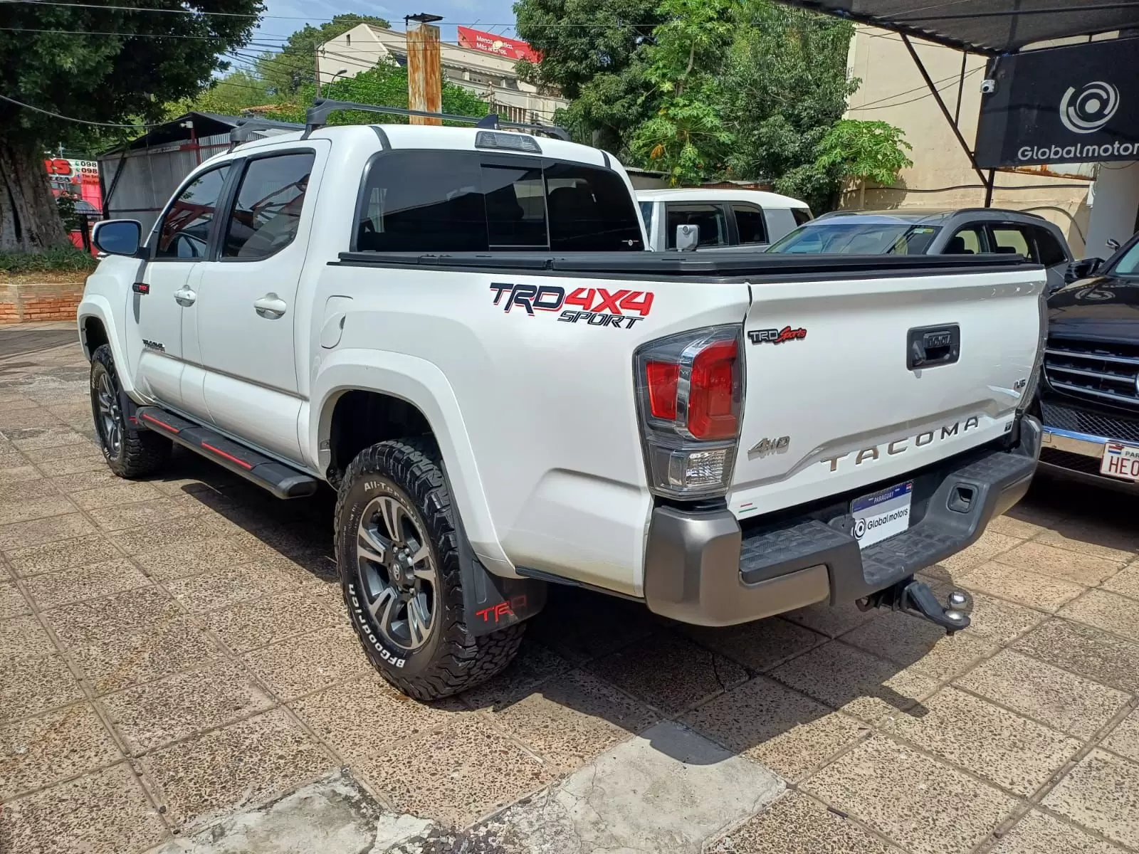 Toyota Tacoma TRD Sport 4×4 2017 en Globalmotors: ¡Robusta y versátil! - Imagen 4