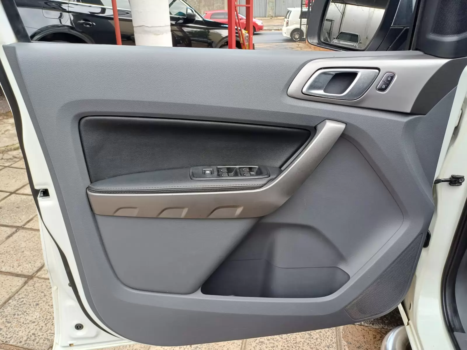Ford Ranger Limited 4×4 2017 en Globalmotors: Potencia y elegancia. - Imagen 10