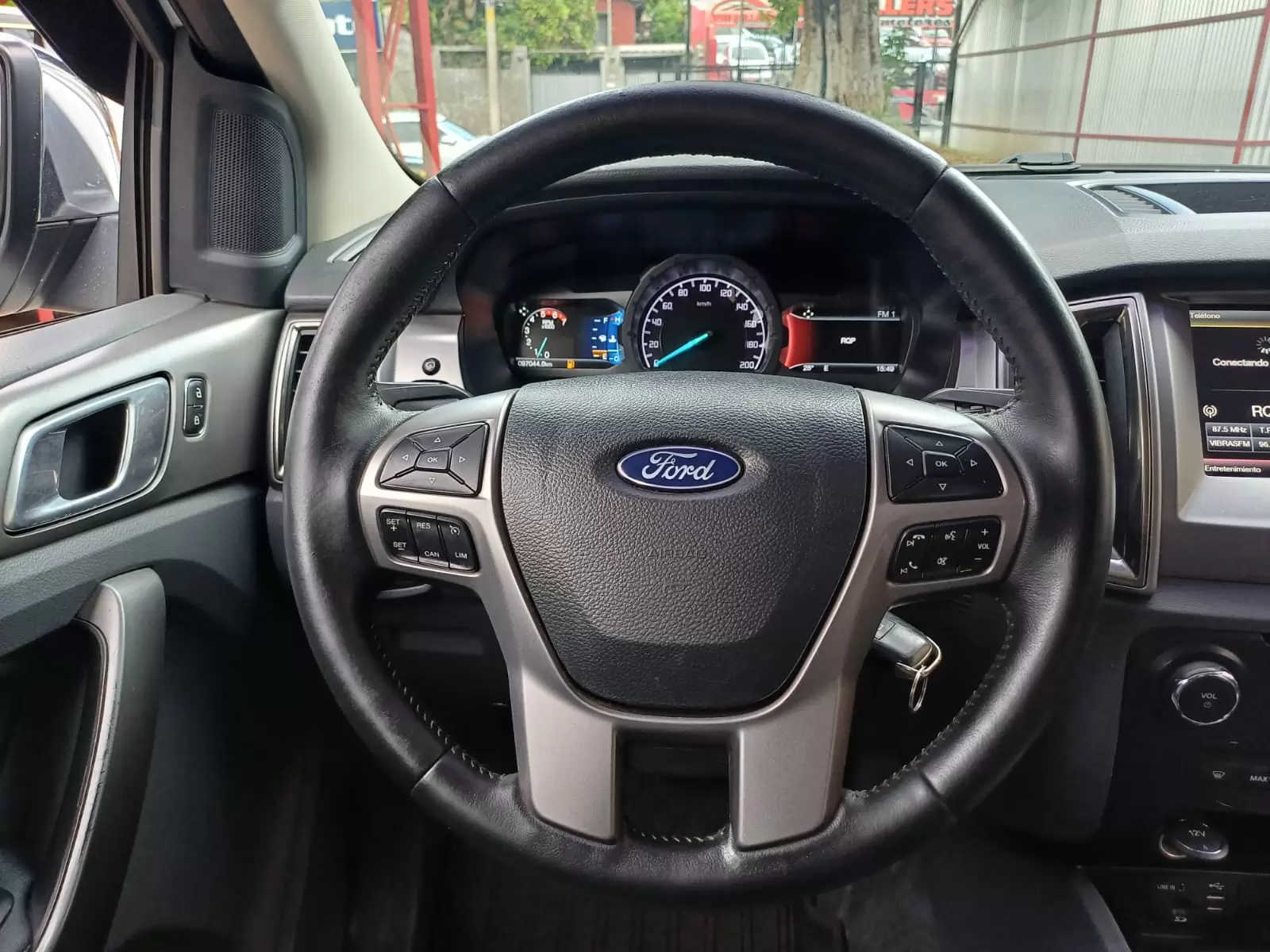Ford Ranger Limited 4×4 2017 en Globalmotors: Potencia y elegancia. - Imagen 15