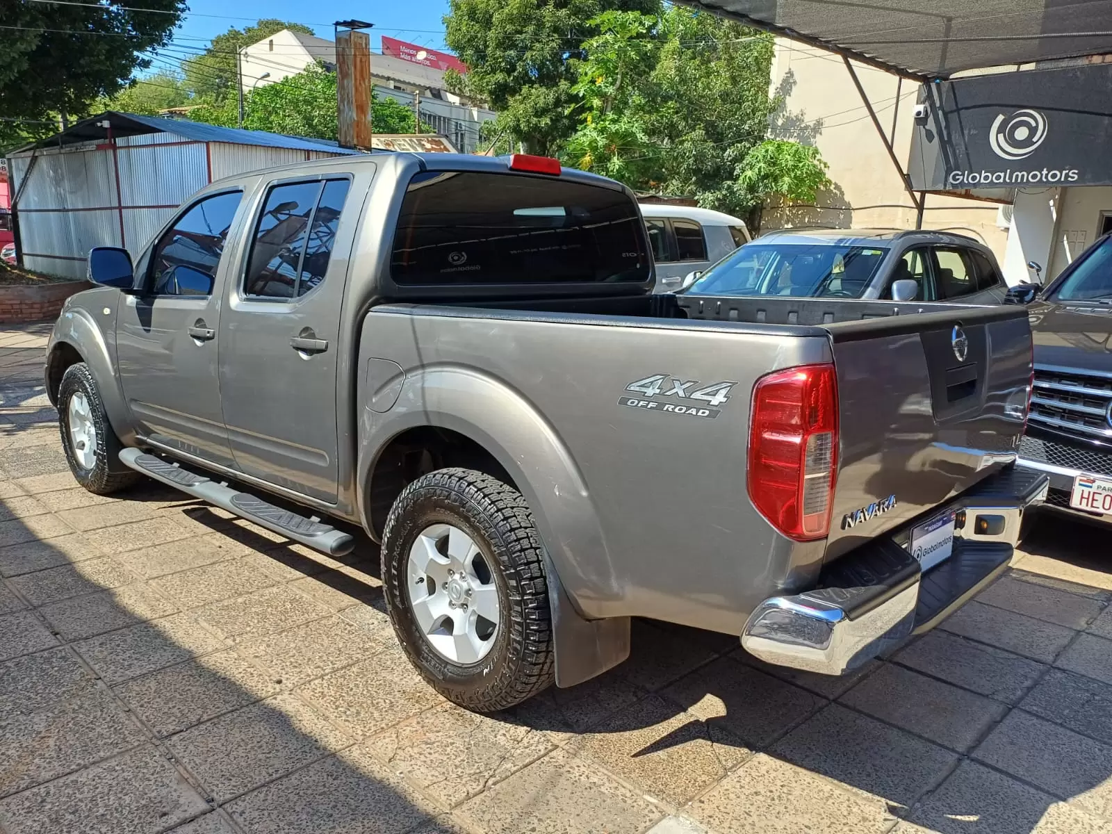 Nissan Navara LE 4×4 Full 2013 en Globalmotors, Asunción, Paraguay - Imagen 5