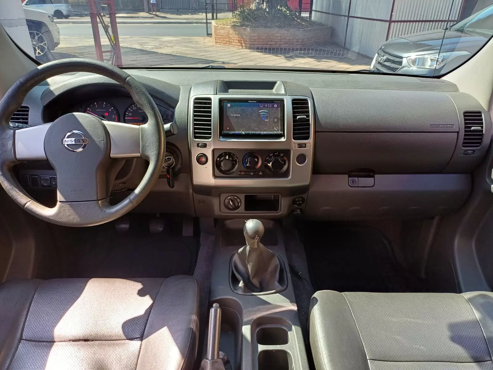 Nissan Navara LE 4×4 Full 2013 en Globalmotors, Asunción, Paraguay - Imagen 12