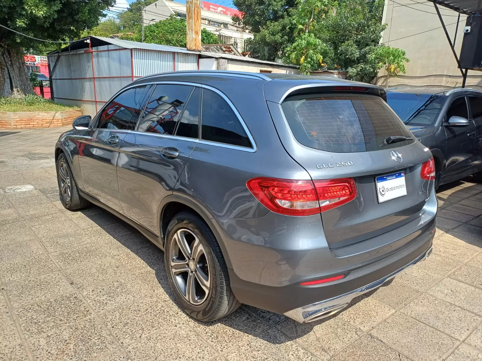 Mercedes Benz GLC 250 4Matic 2016 en Globalmotors, Asunción, Paraguay. - Imagen 5