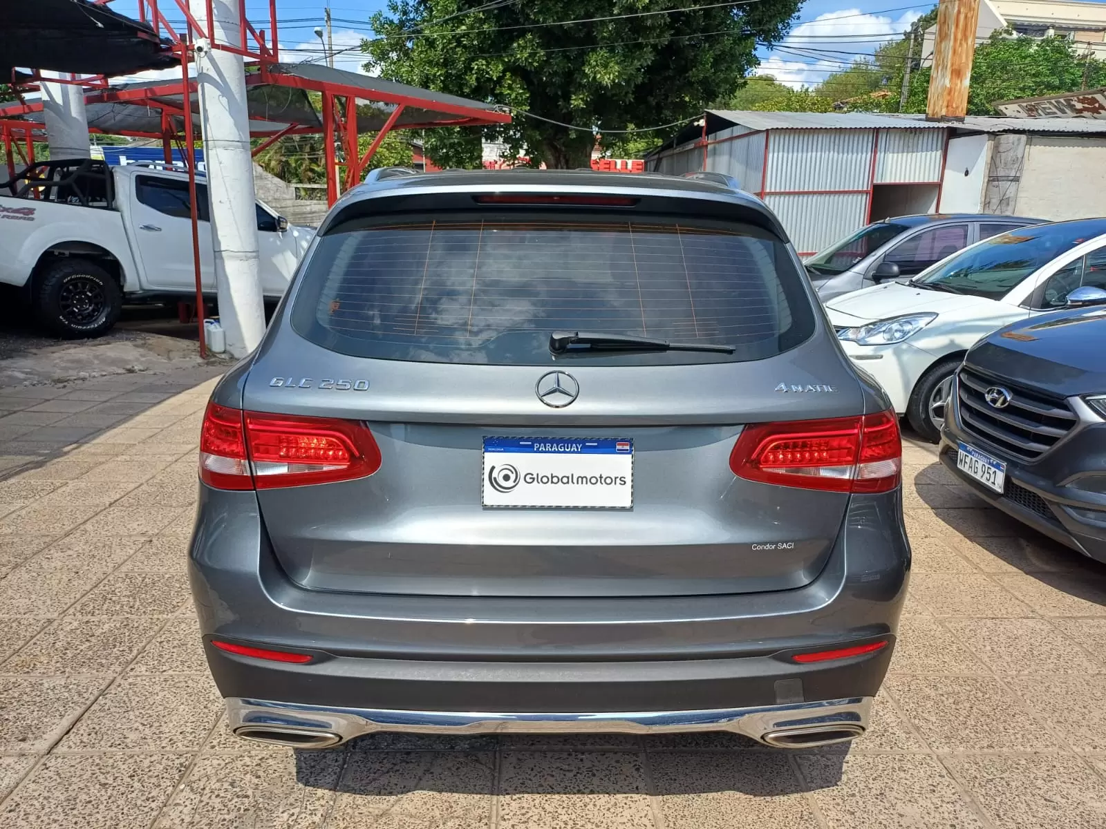 Mercedes Benz GLC 250 4Matic 2016 en Globalmotors, Asunción, Paraguay. - Imagen 6