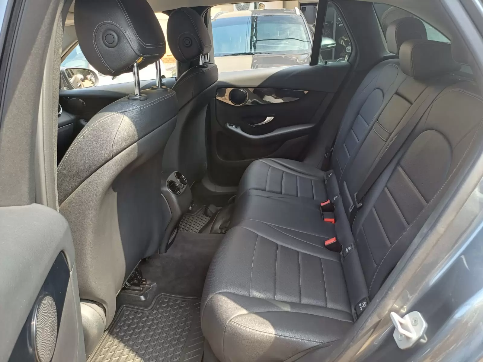 Mercedes Benz GLC 250 4Matic 2016 en Globalmotors, Asunción, Paraguay. - Imagen 11