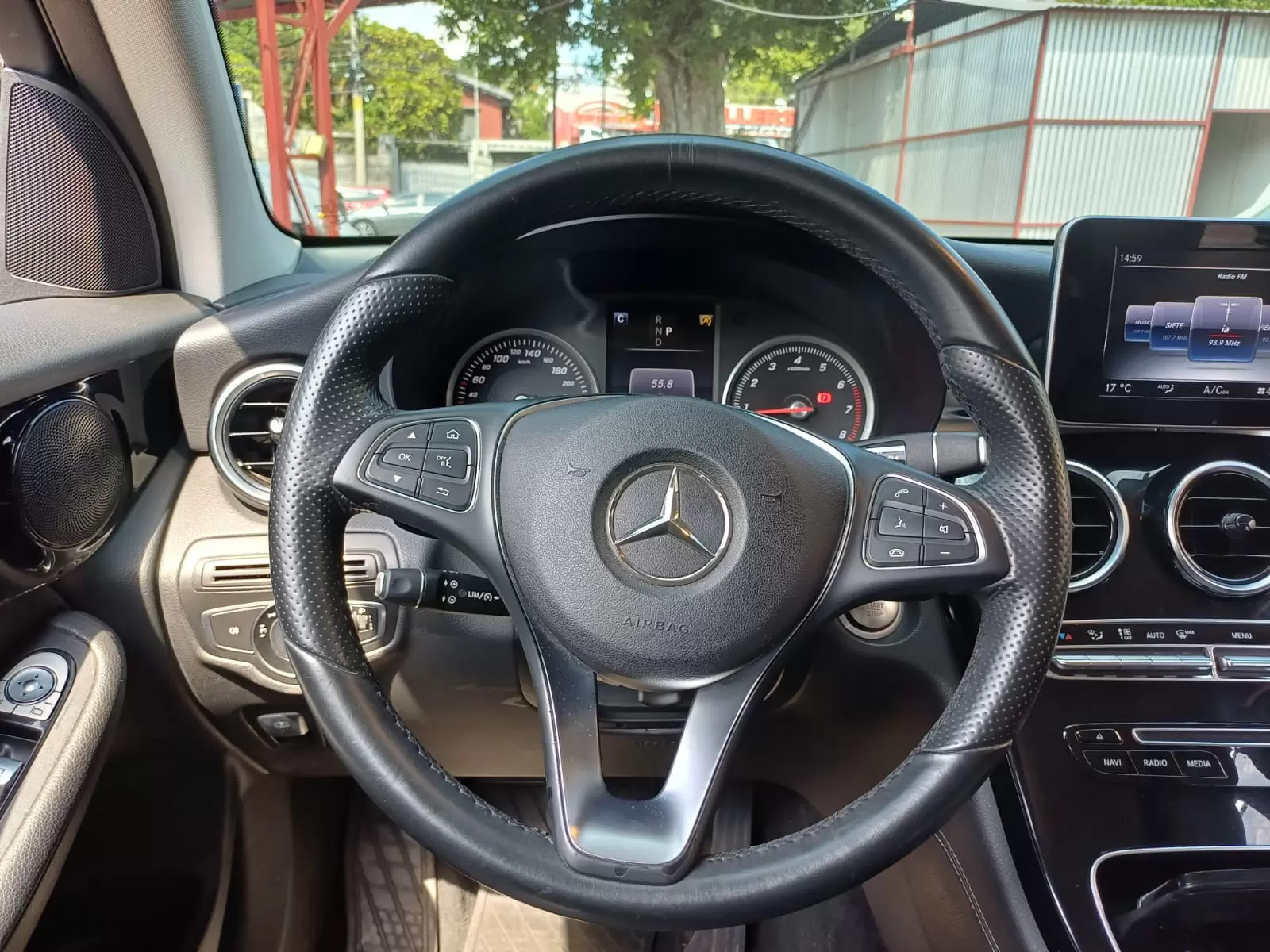 Mercedes Benz GLC 250 4Matic 2016 en Globalmotors, Asunción, Paraguay. - Imagen 16