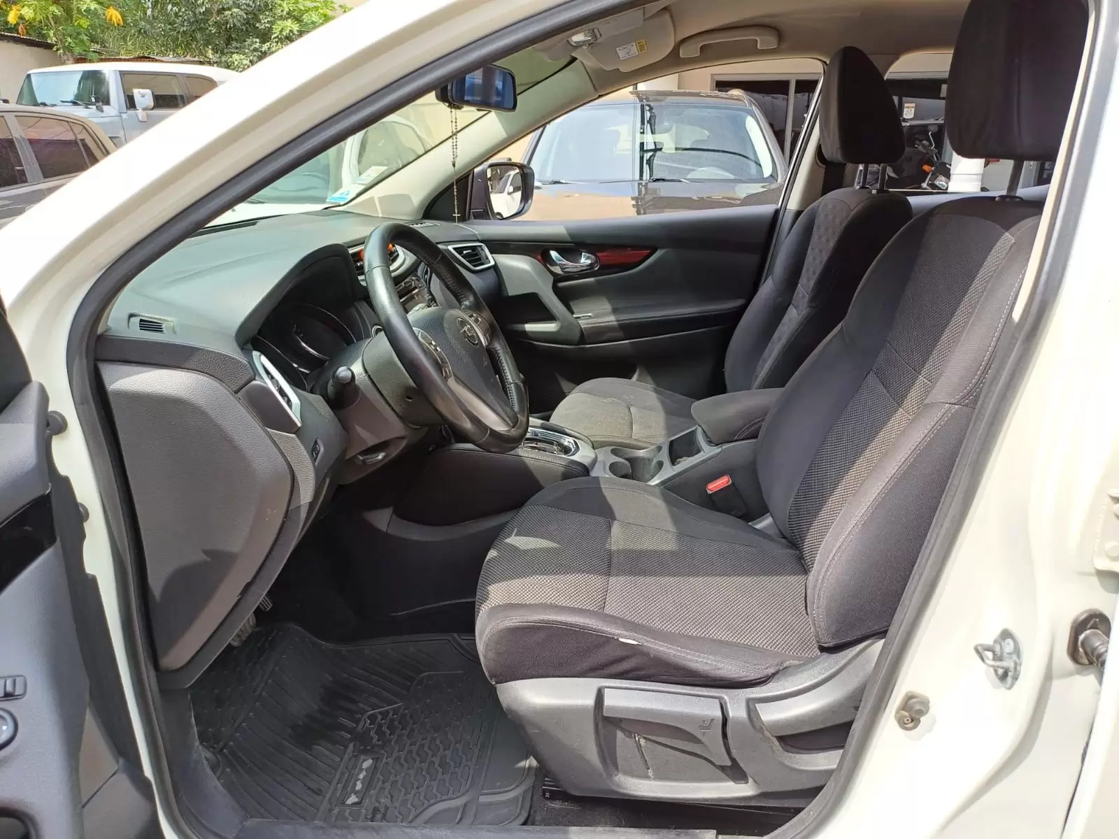 Nissan Qashqai 2018 en Globalmotors: SUV compacto con estilo y tecnología. - Imagen 8