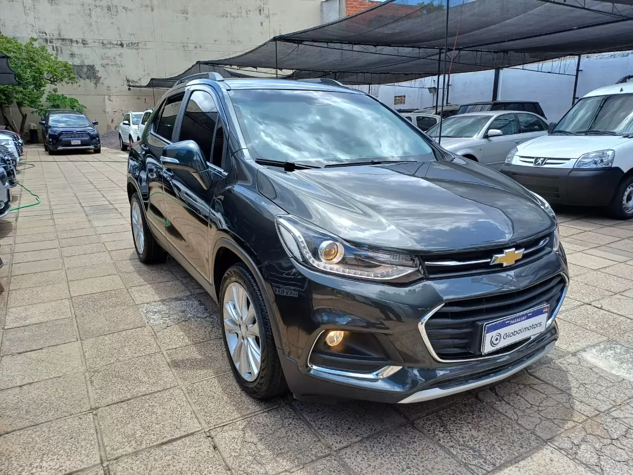 Chevrolet Tracker Premier 2019 en Globalmotors: SUV compacto y elegante. - Imagen 3
