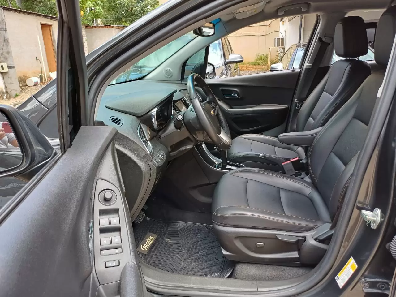 Chevrolet Tracker Premier 2019 en Globalmotors: SUV compacto y elegante. - Imagen 8
