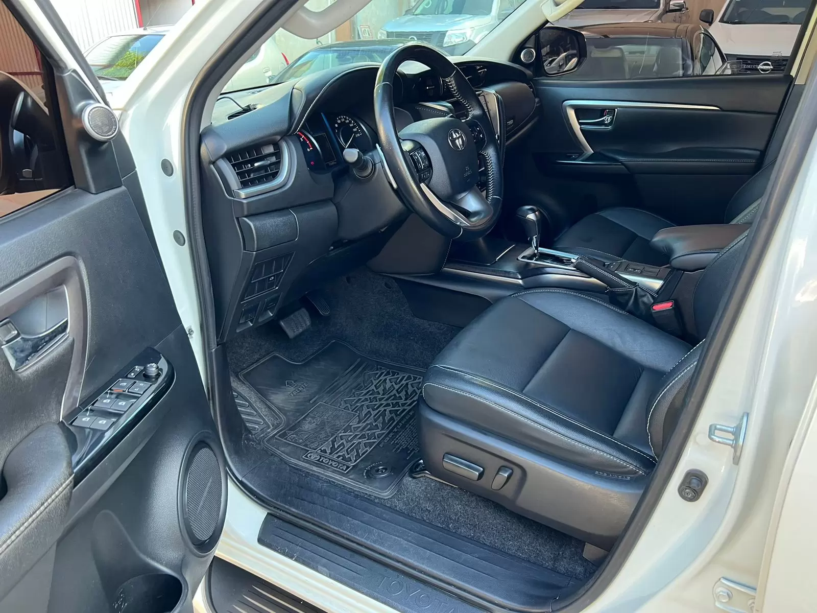 Toyota Fortuner SRV 2021 en Globalmotors: Potencia y lujo todoterreno - Imagen 8