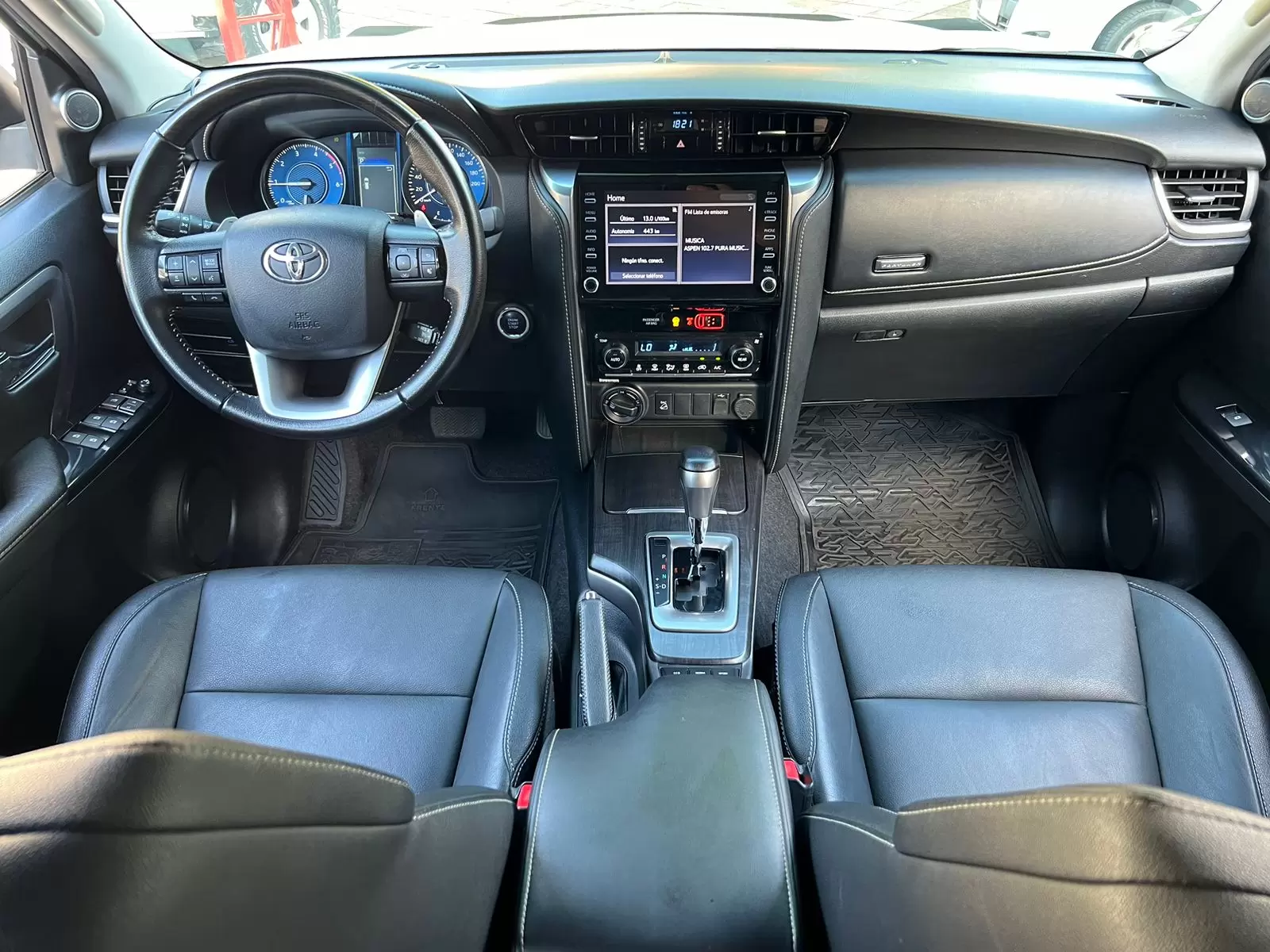 Toyota Fortuner SRV 2021 en Globalmotors: Potencia y lujo todoterreno - Imagen 12