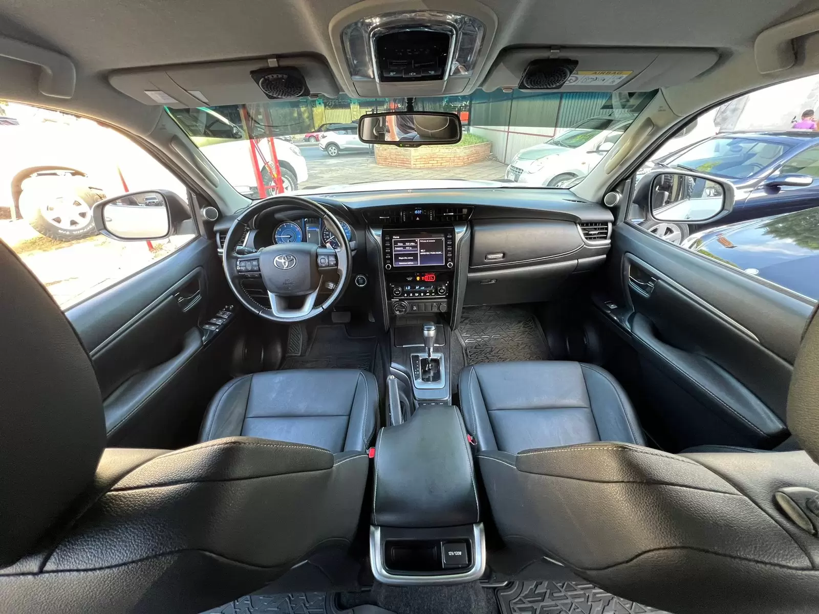 Toyota Fortuner SRV 2021 en Globalmotors: Potencia y lujo todoterreno - Imagen 13