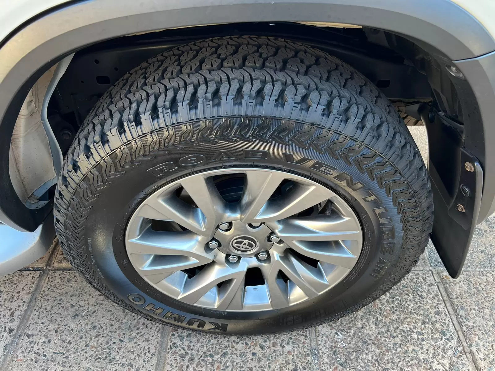 Toyota Fortuner SRV 2021 en Globalmotors: Potencia y lujo todoterreno - Imagen 15