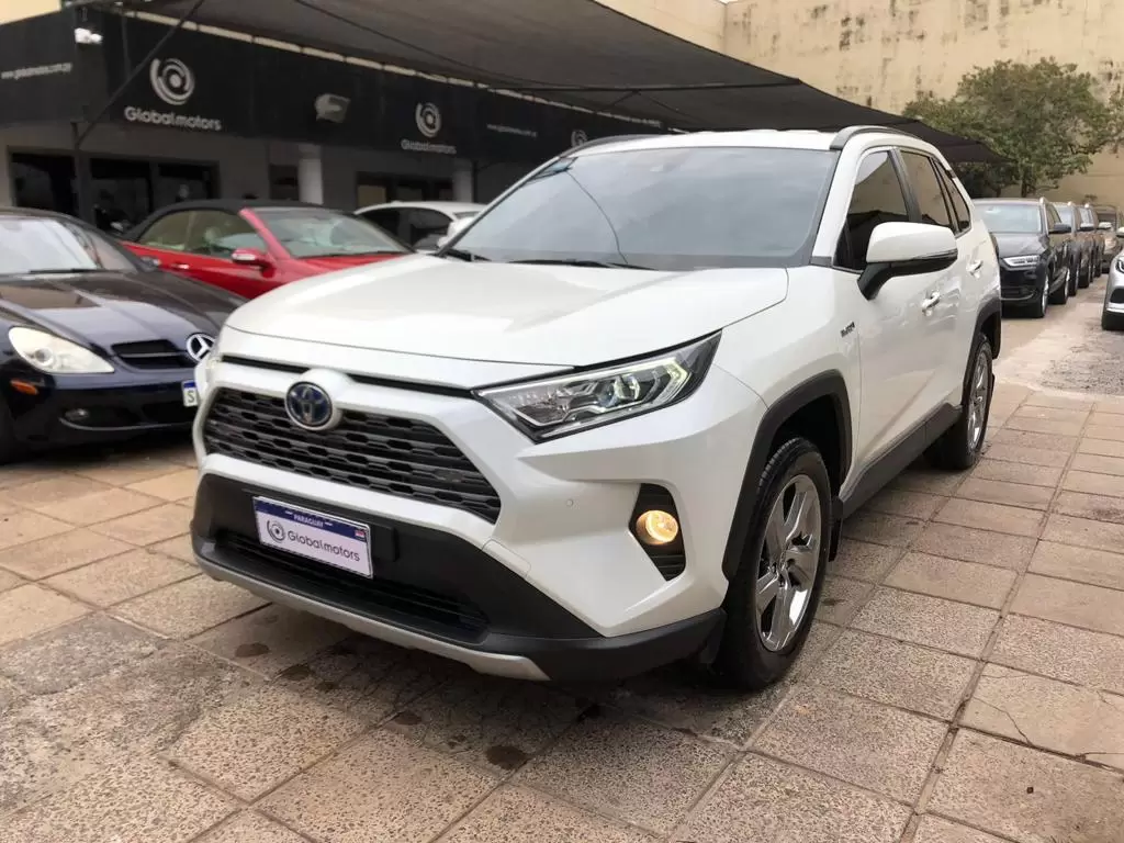 Toyota Rav4 Hibrida 2022 en Globalmotors: Potencia, eficiencia y tecnología avanzada.