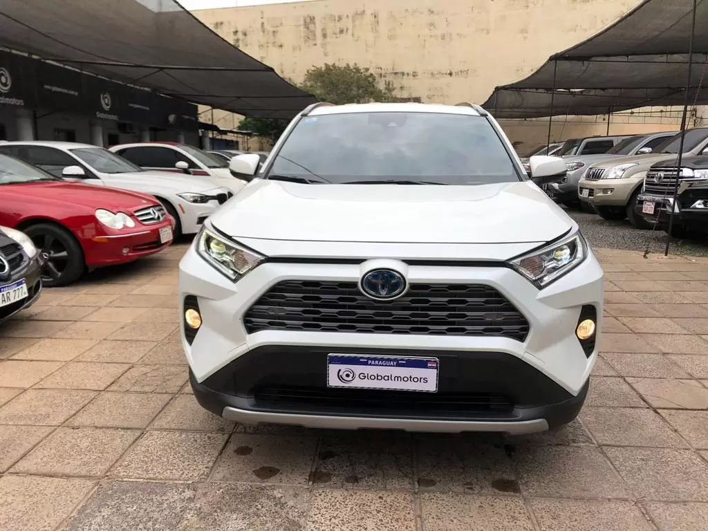 Toyota Rav4 Hibrida 2022 en Globalmotors: Potencia, eficiencia y tecnología avanzada. - Imagen 2