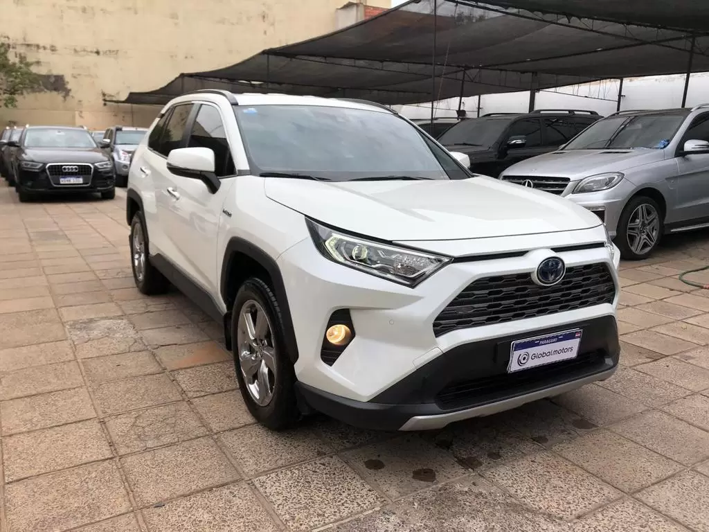 Toyota Rav4 Hibrida 2022 en Globalmotors: Potencia, eficiencia y tecnología avanzada. - Imagen 3