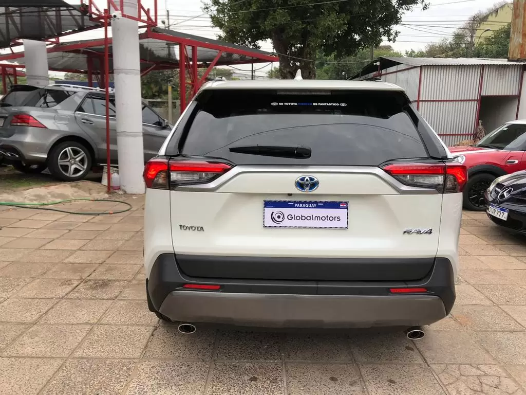 Toyota Rav4 Hibrida 2022 en Globalmotors: Potencia, eficiencia y tecnología avanzada. - Imagen 6