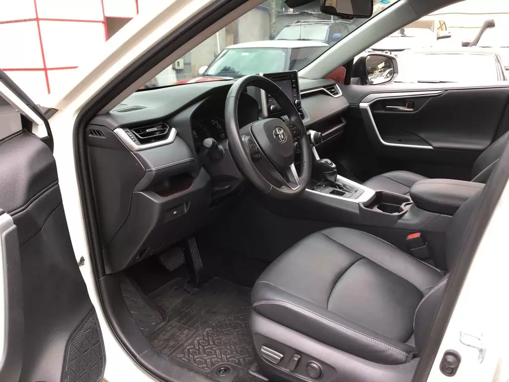 Toyota Rav4 Hibrida 2022 en Globalmotors: Potencia, eficiencia y tecnología avanzada. - Imagen 9