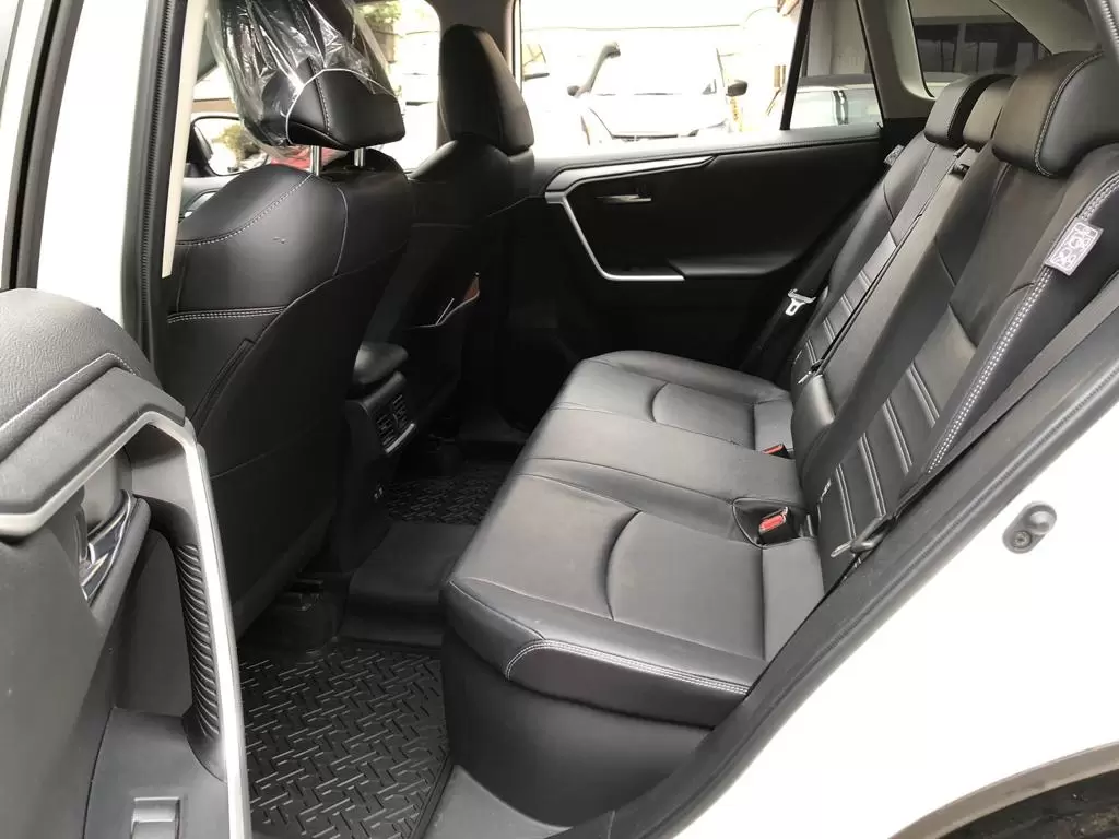 Toyota Rav4 Hibrida 2022 en Globalmotors: Potencia, eficiencia y tecnología avanzada. - Imagen 11