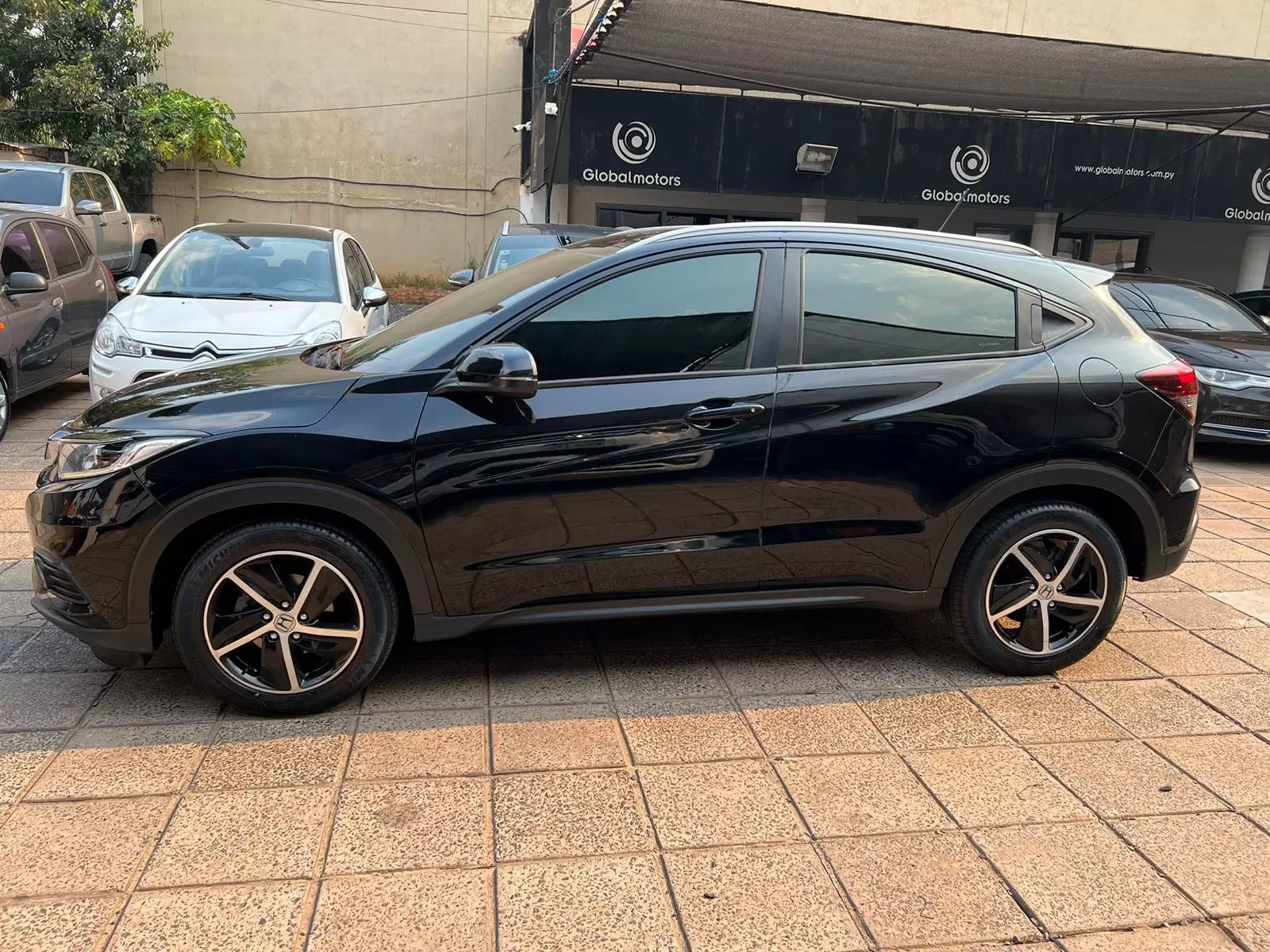 Honda HRV EXL Full 2020 en Globalmotors: SUV compacto de lujo. - Imagen 4