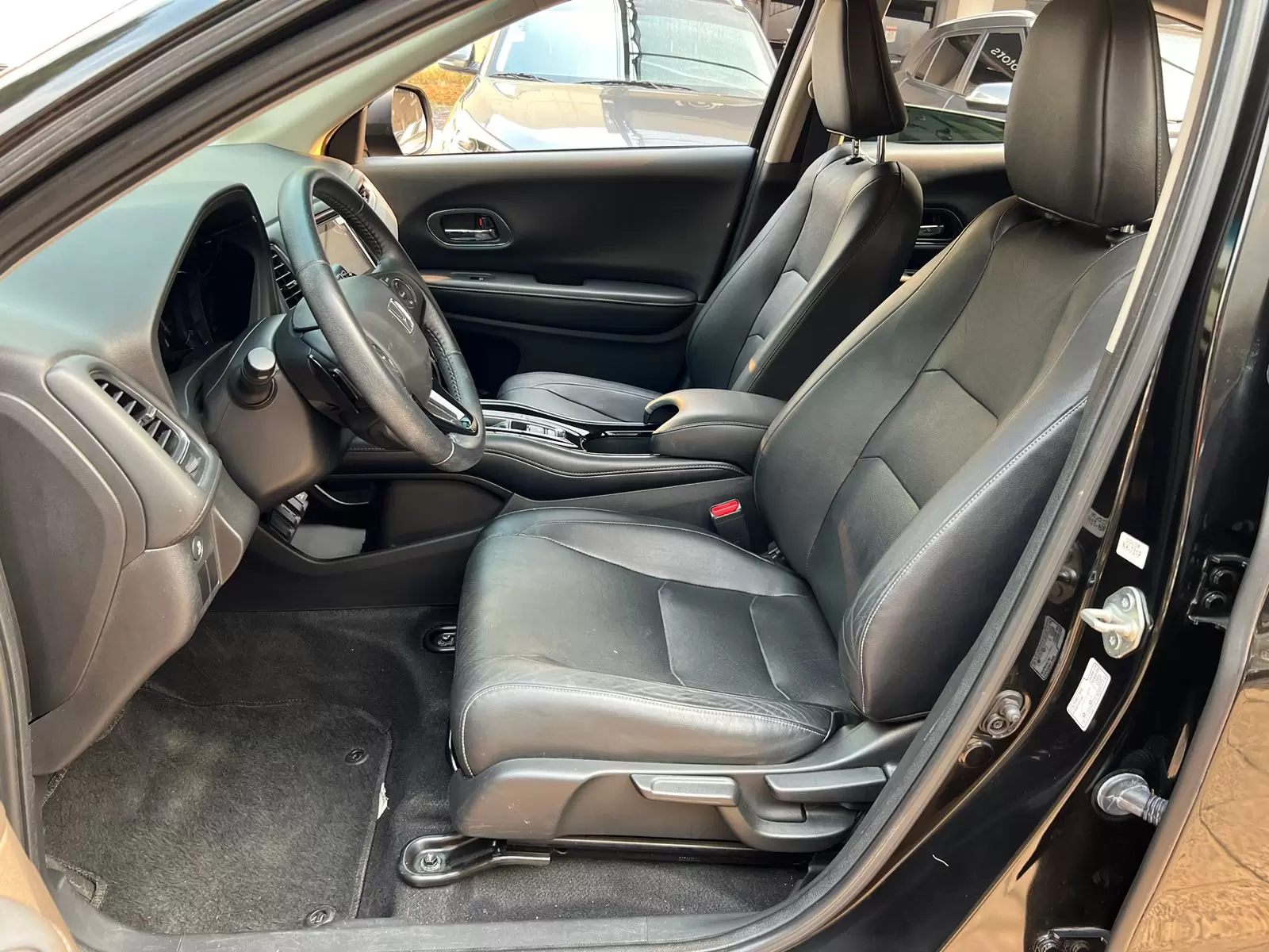 Honda HRV EXL Full 2020 en Globalmotors: SUV compacto de lujo. - Imagen 9