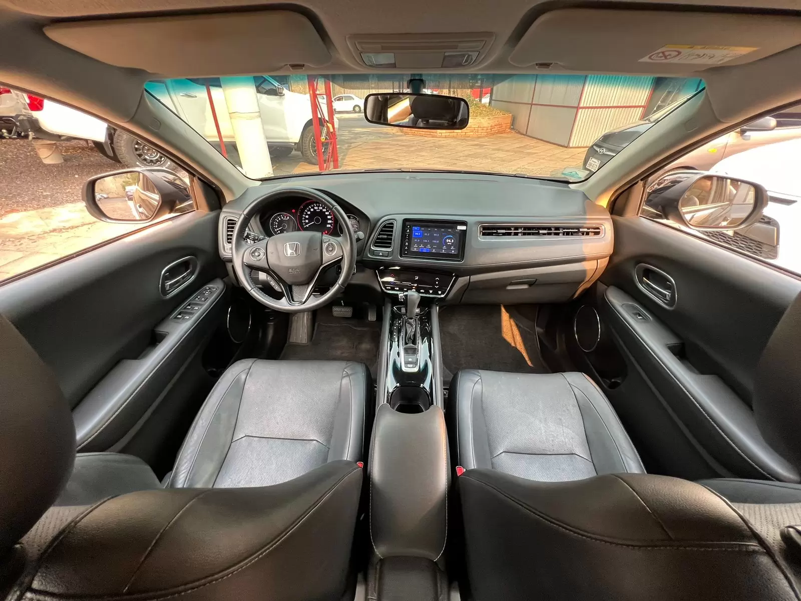 Honda HRV EXL Full 2020 en Globalmotors: SUV compacto de lujo. - Imagen 12