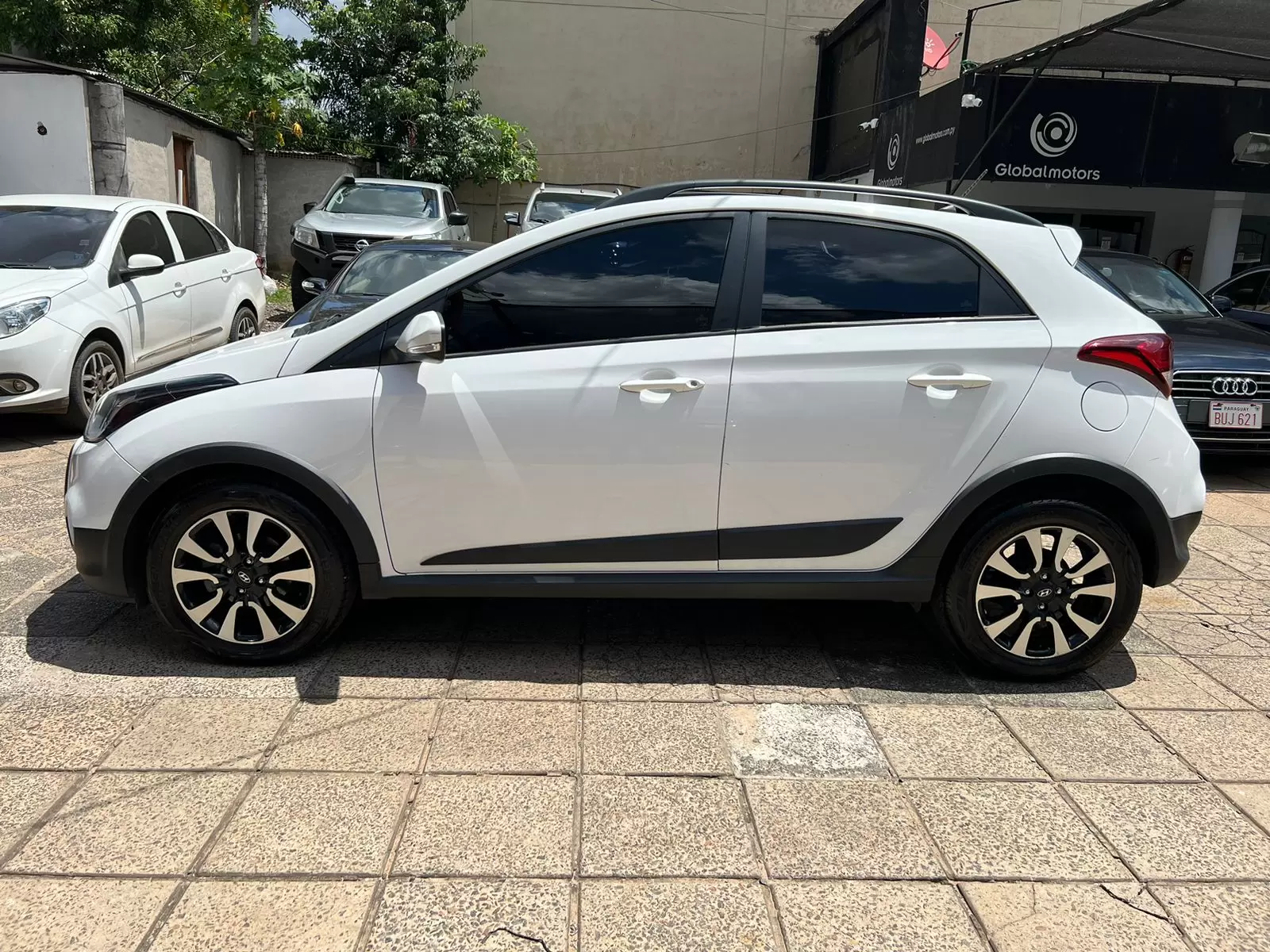 Hyundai HB20x 2019 en Globalmotors: Compacto, versátil y moderno. - Imagen 4