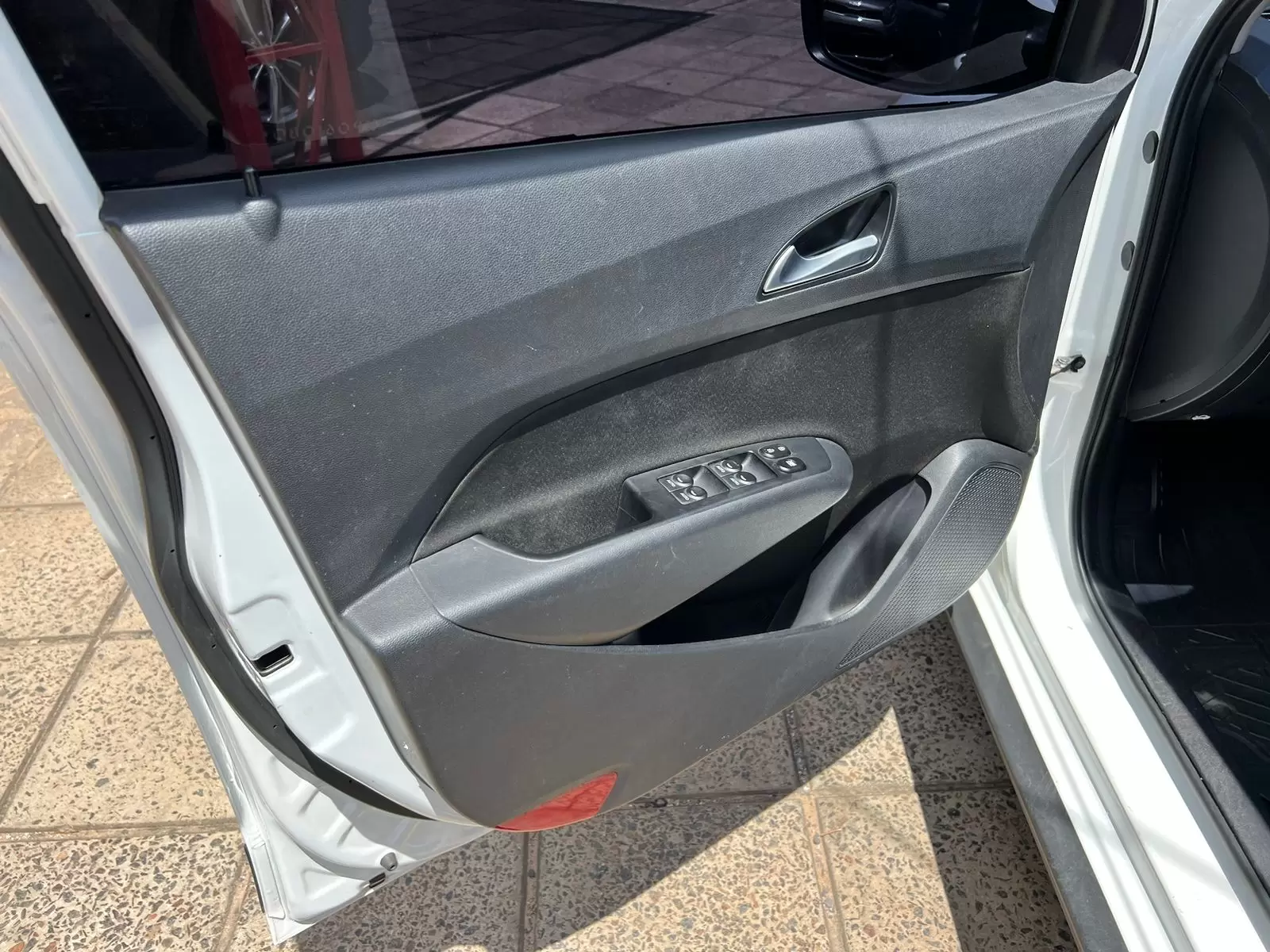 Hyundai HB20x 2019 en Globalmotors: Compacto, versátil y moderno. - Imagen 9