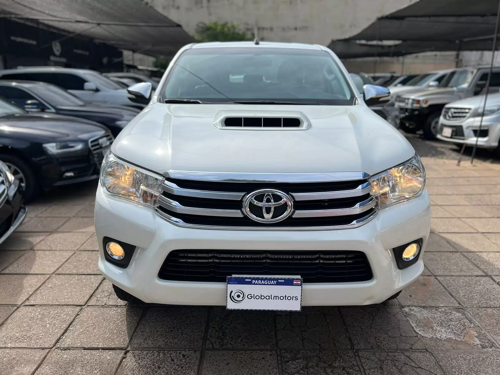 Toyota Hilux 4×4 Limited 2017 en Globalmotors: Potencia y elegancia. - Imagen 2