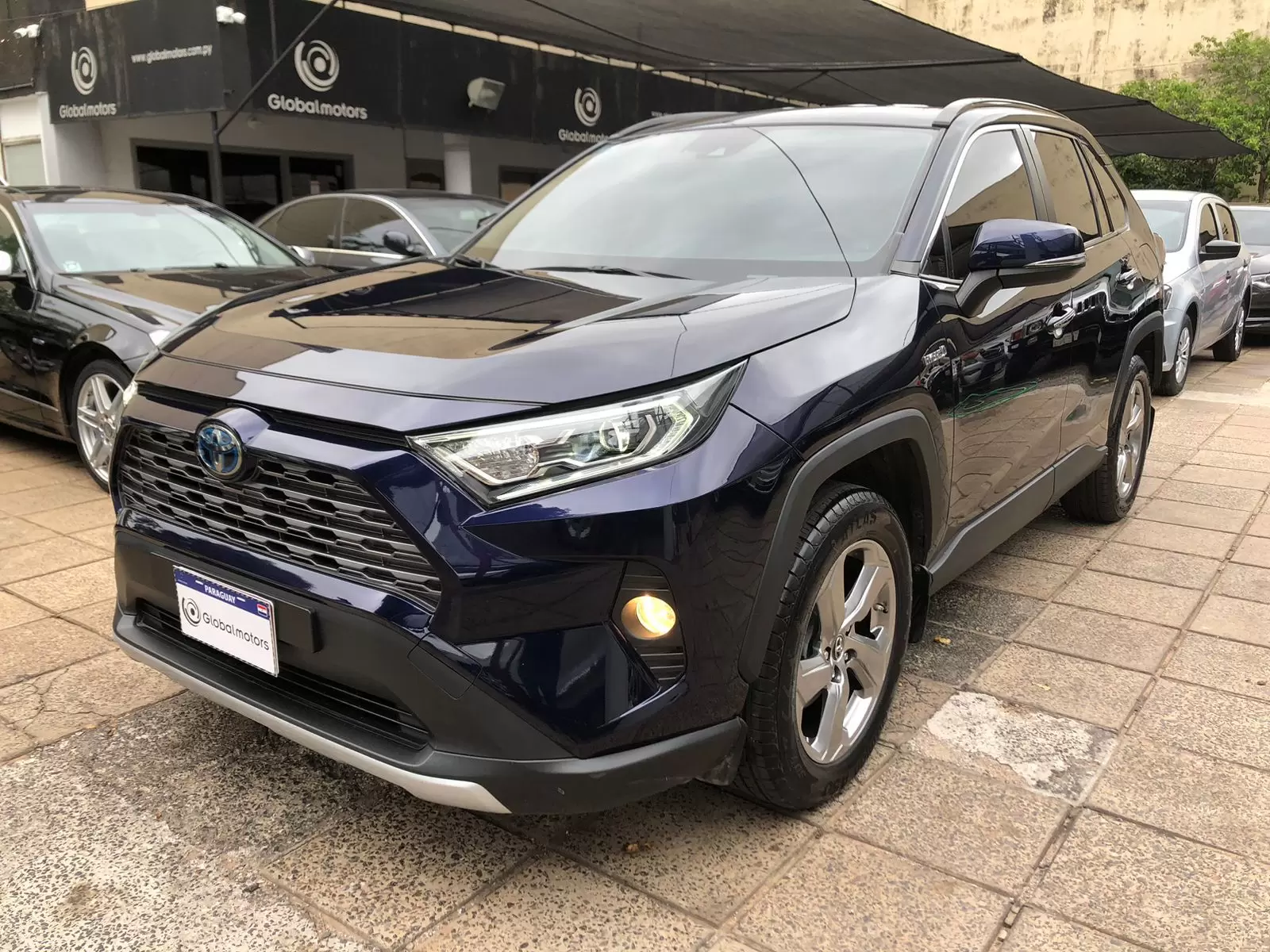 Toyota Rav4 Híbrida Full 2019 en Globalmotors: Eficiencia y tecnología.
