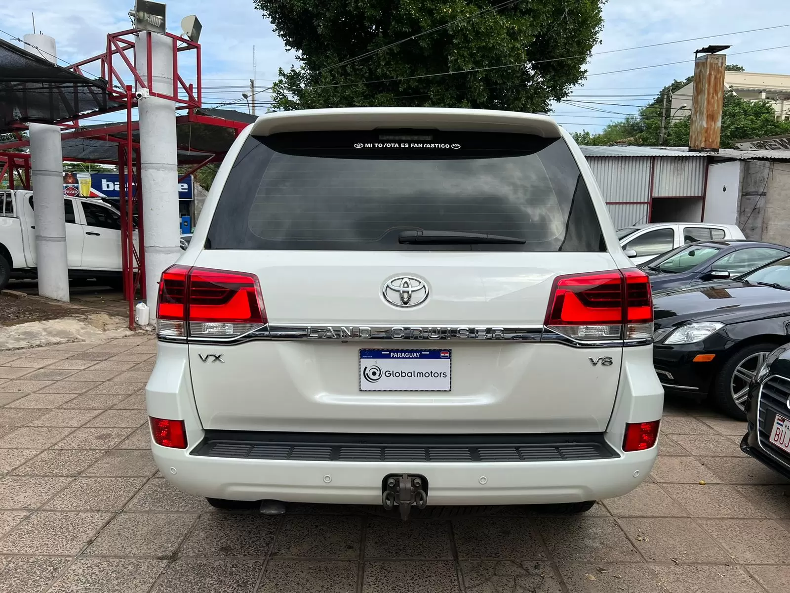 Toyota Land Cruiser VX 2016 - SUV de lujo y potencia. - Imagen 6