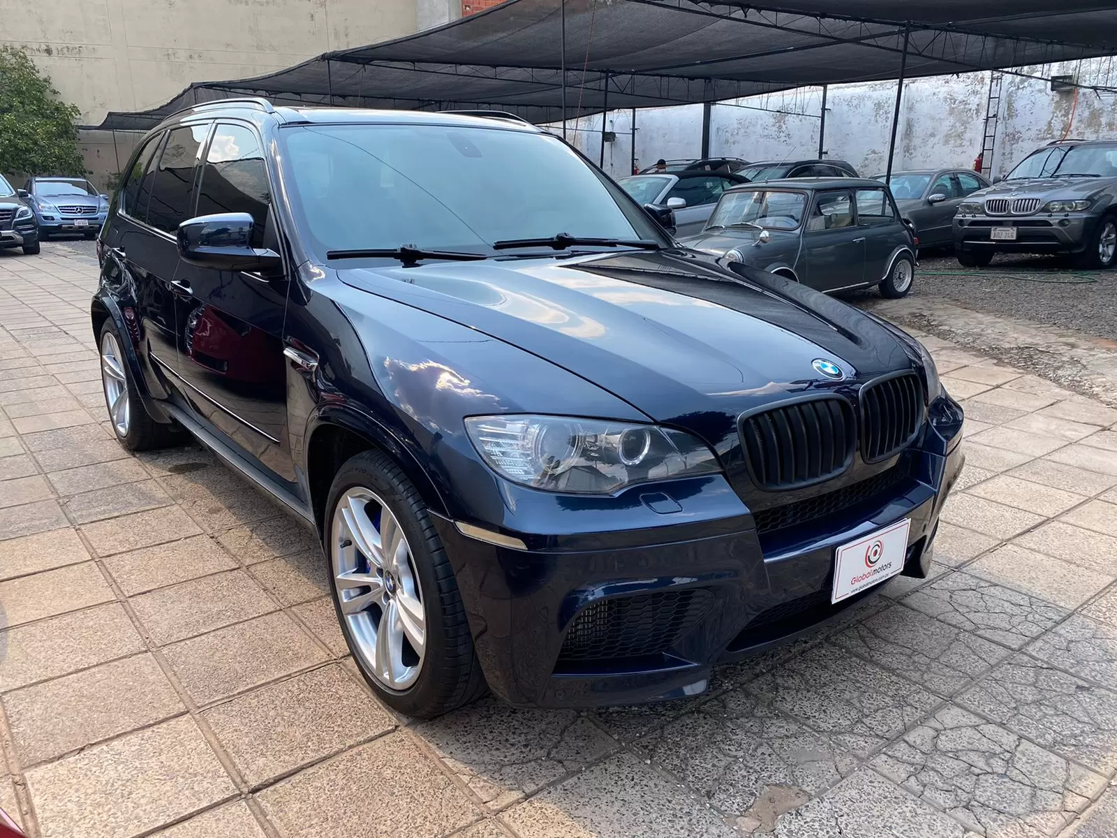BMW X5 M 2010 en Globalmotors: Potencia y elegancia en un SUV. - Imagen 3
