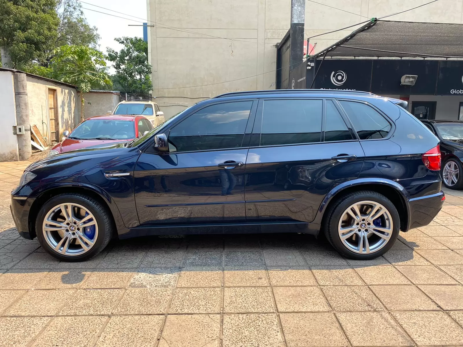 BMW X5 M 2010 en Globalmotors: Potencia y elegancia en un SUV. - Imagen 4