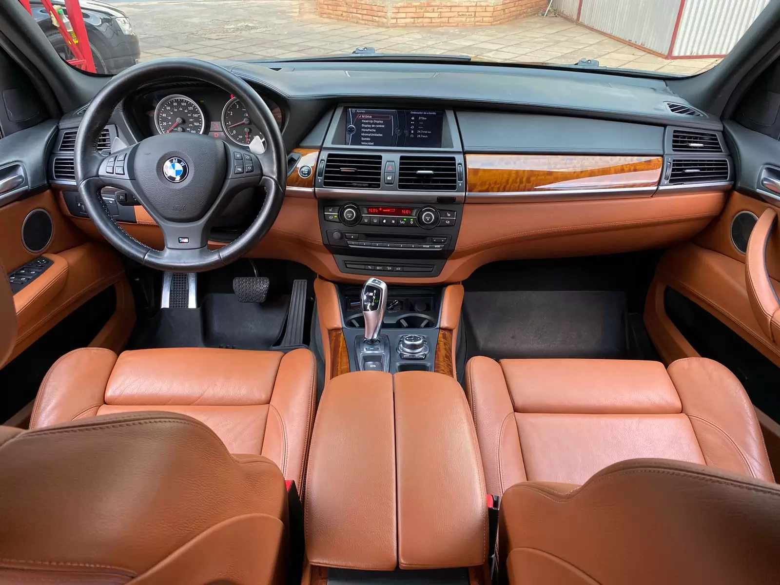 BMW X5 M 2010 en Globalmotors: Potencia y elegancia en un SUV. - Imagen 12