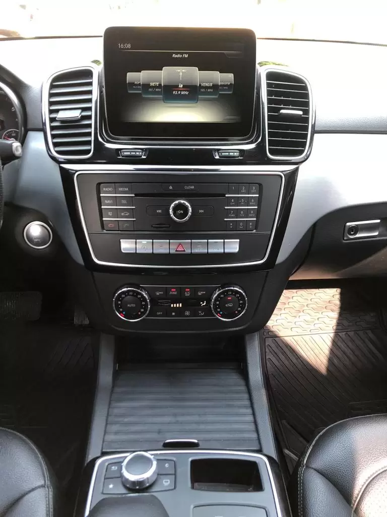 Mercedes Benz GLE 250D 2017 en Globalmotors: Elegancia y rendimiento excepcional. - Imagen 12