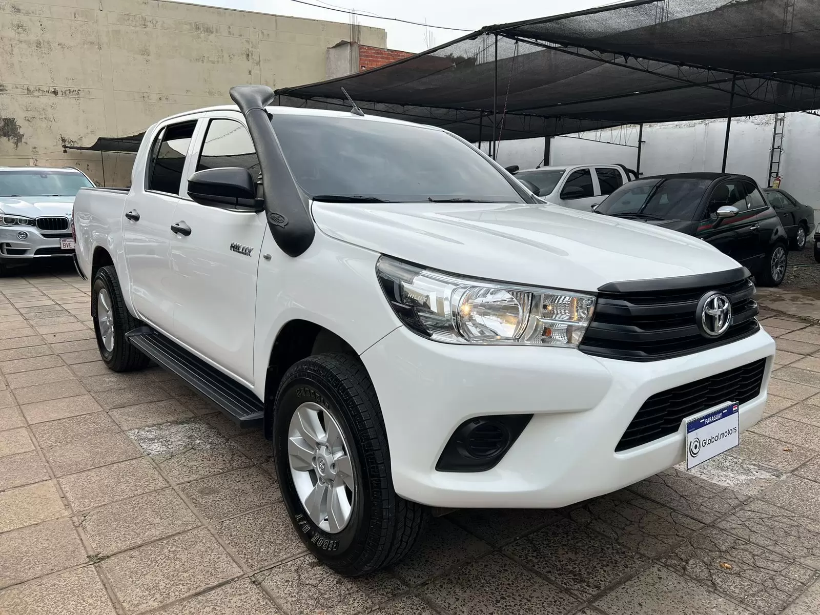Toyota Hilux 4×4 2018 en Globalmotors: Potencia y confiabilidad sin límites. - Imagen 3