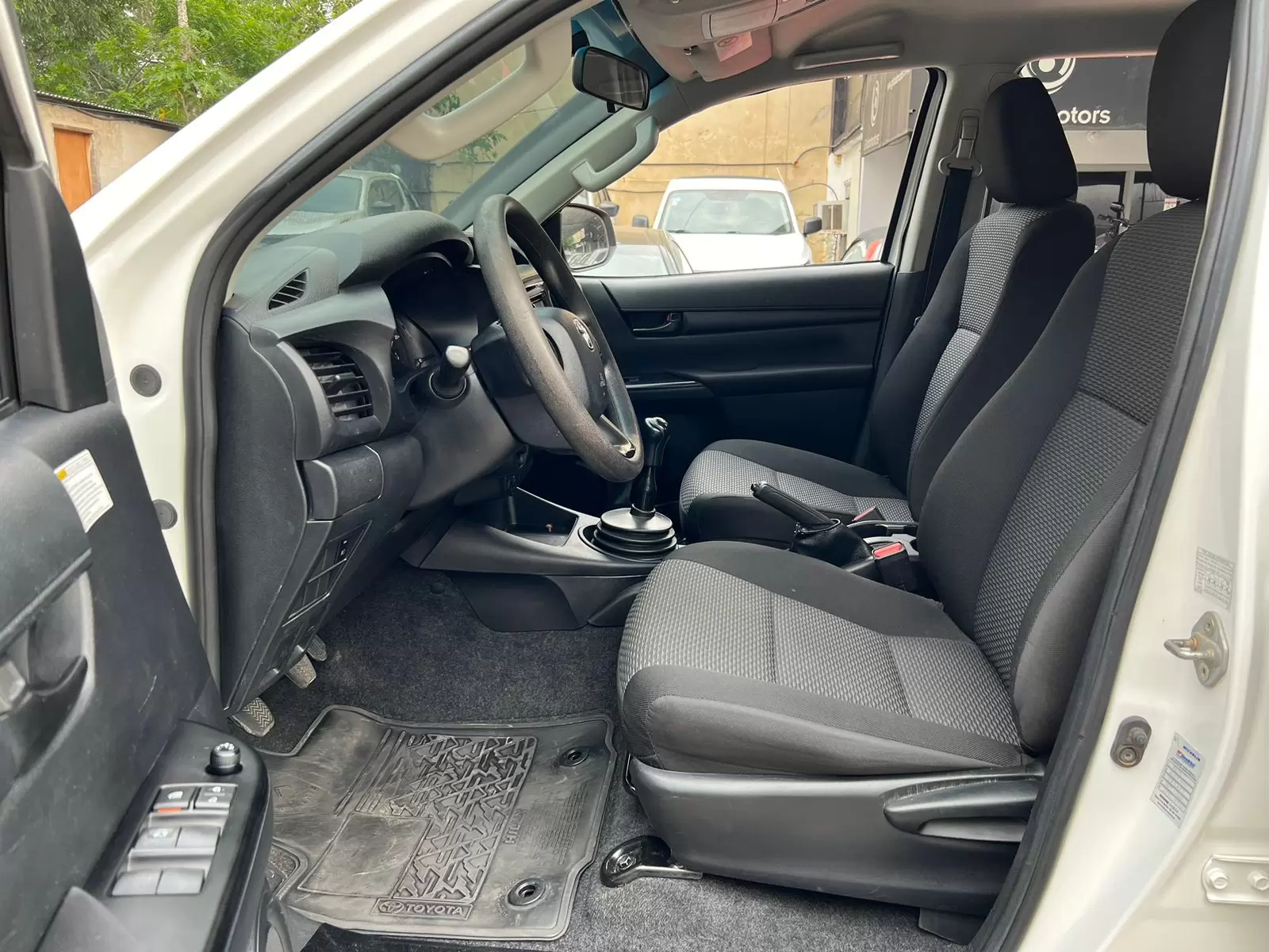 Toyota Hilux 4×4 2018 en Globalmotors: Potencia y confiabilidad sin límites. - Imagen 7