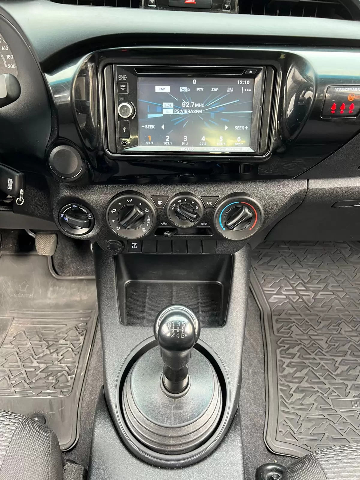 Toyota Hilux 4×4 2018 en Globalmotors: Potencia y confiabilidad sin límites. - Imagen 10