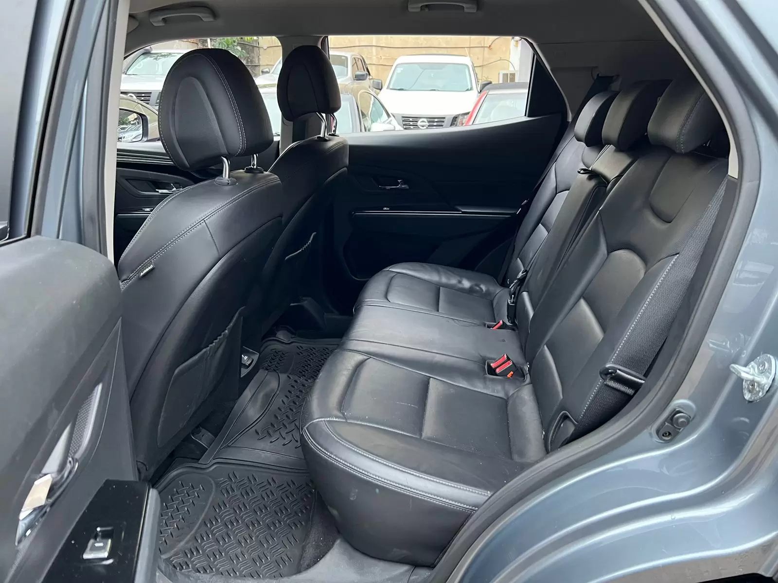 Ssangyong Korando Full 2021 en Globalmotors - SUV compacto potente y elegante - Imagen 10