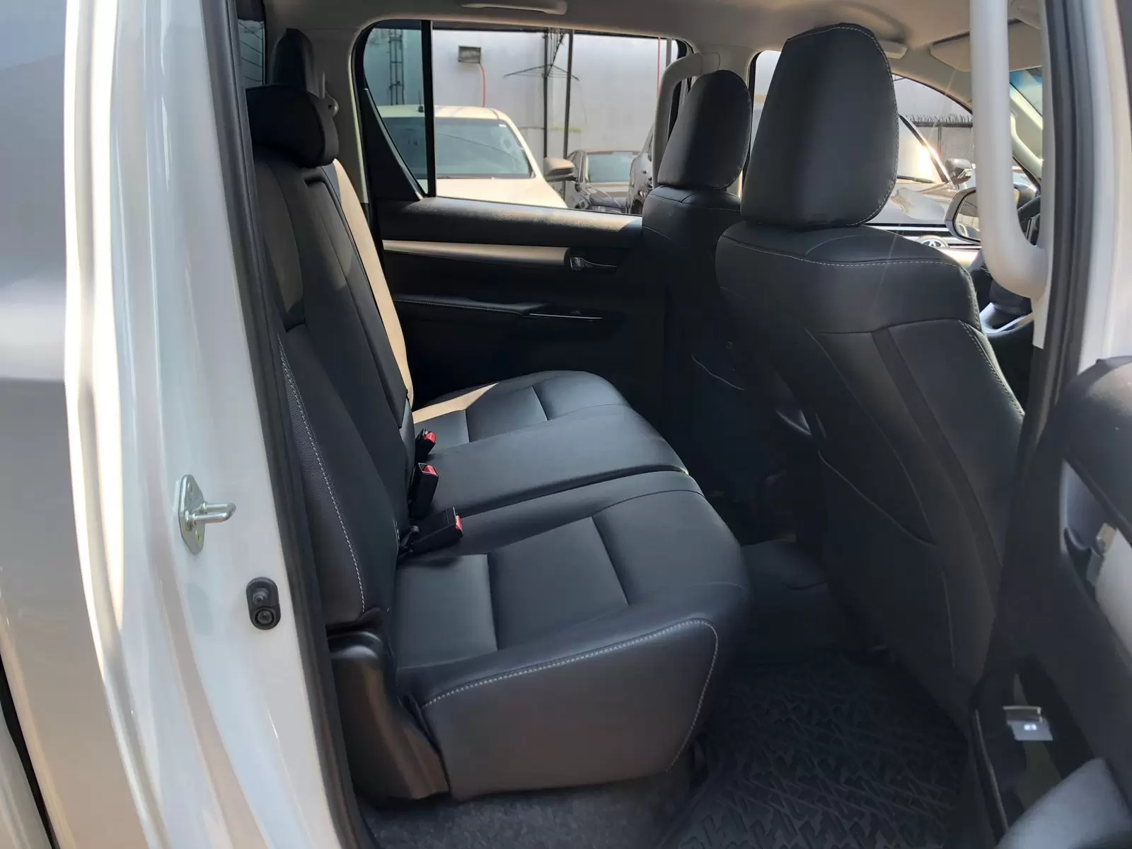 Toyota Hilux 4×4 Limited 2023 en Globalmotors: Potencia y estilo sin límites - Imagen 14
