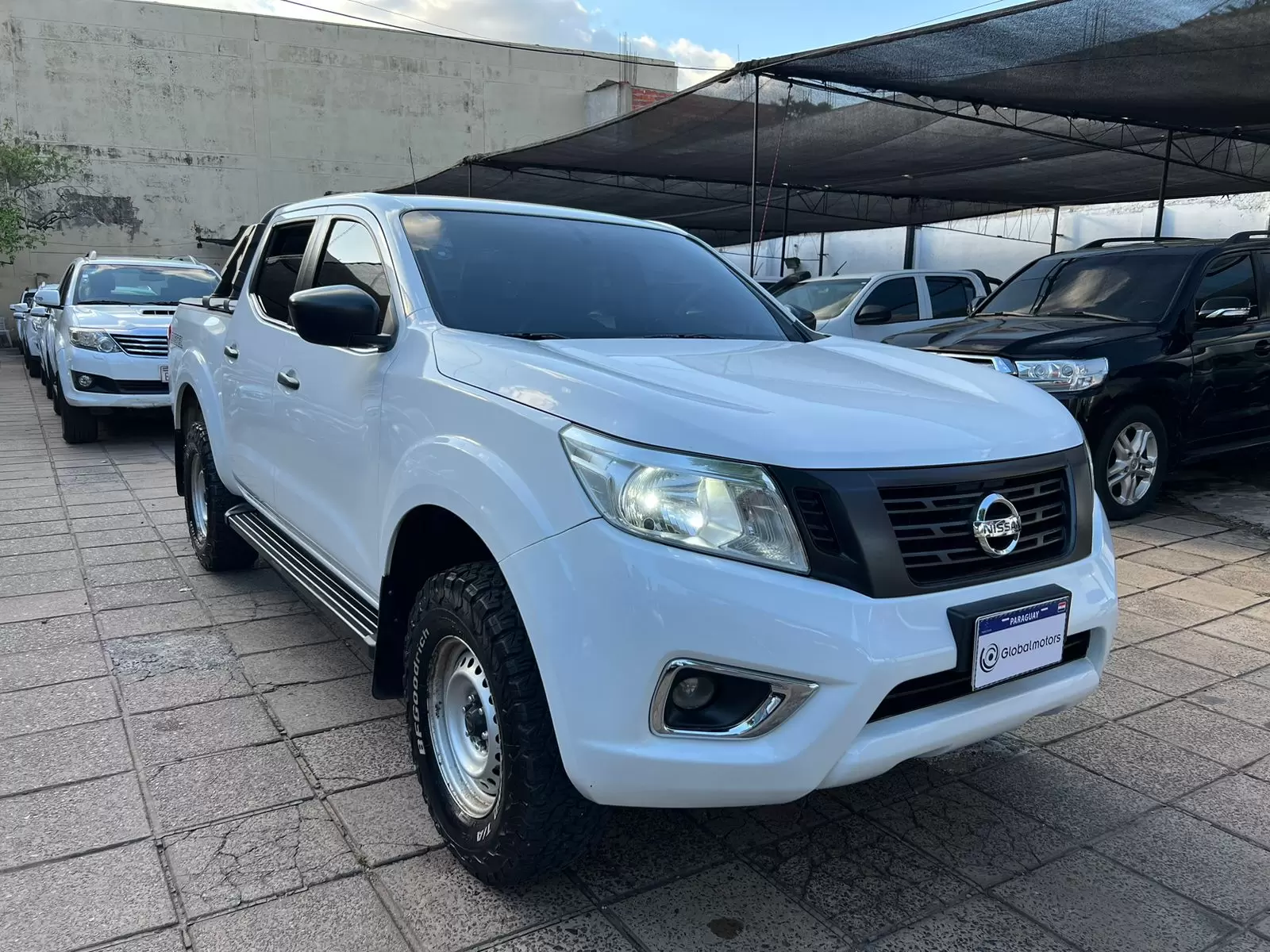 Nissan Frontier NP300 4×4 2018 en Globalmotors: Robusta y versátil. - Imagen 3