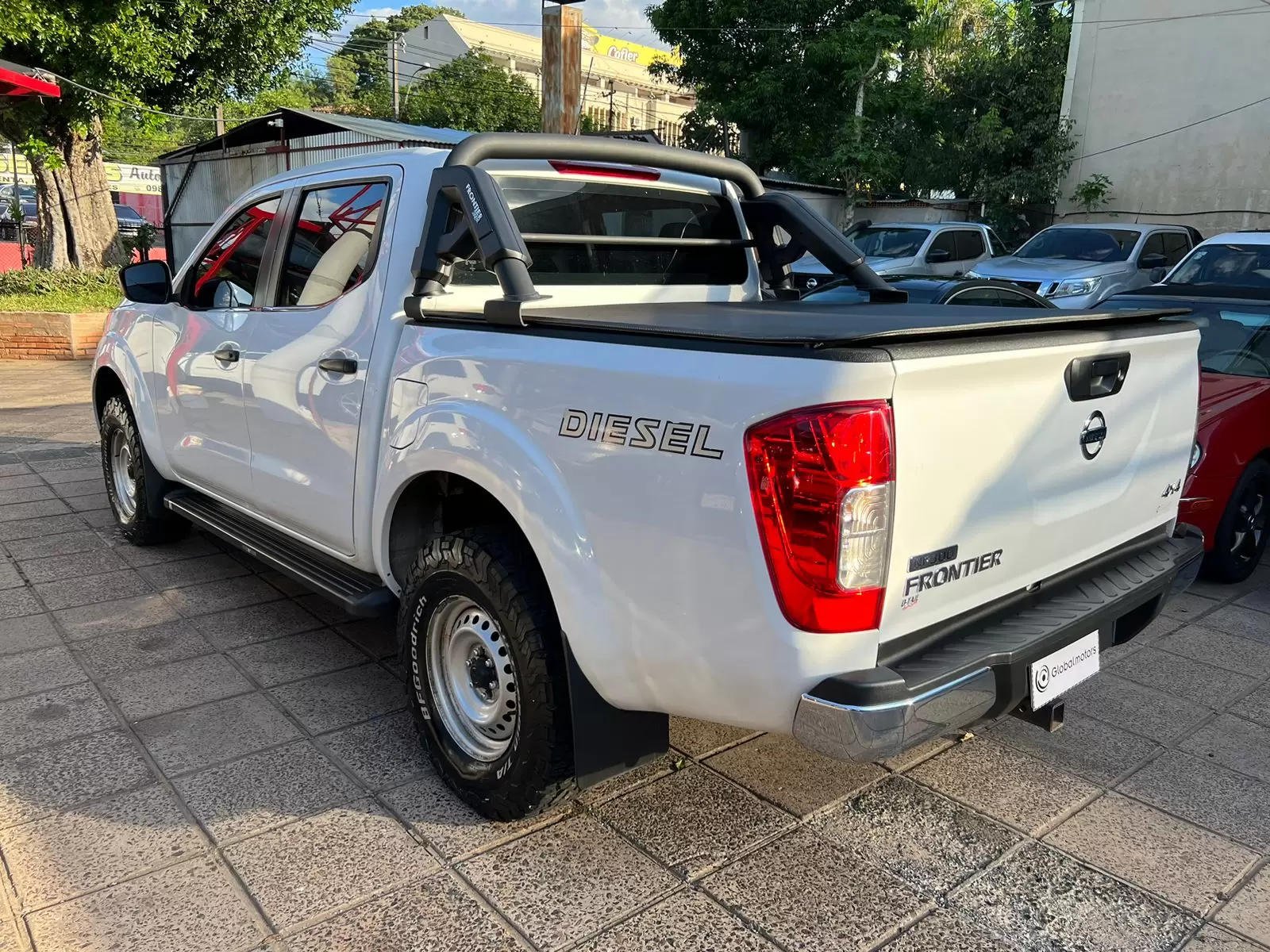 Nissan Frontier NP300 4×4 2018 en Globalmotors: Robusta y versátil. - Imagen 5