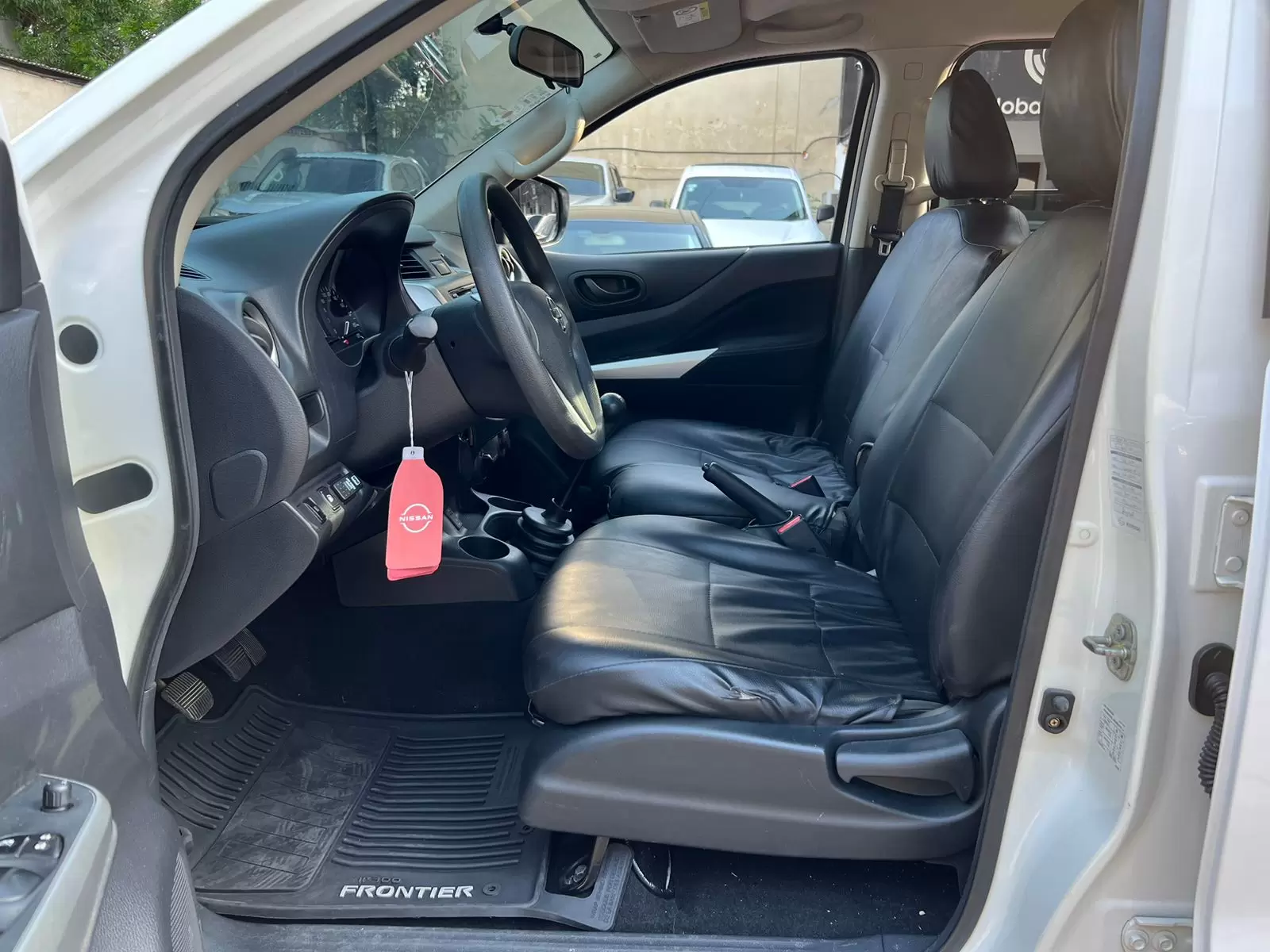 Nissan Frontier NP300 4×4 2018 en Globalmotors: Robusta y versátil. - Imagen 8